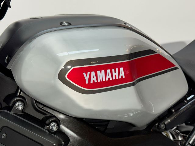 yamaha - xsr-900-abs