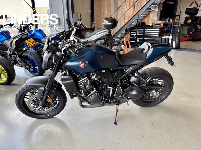 honda - cb-1000-r-black-edition
