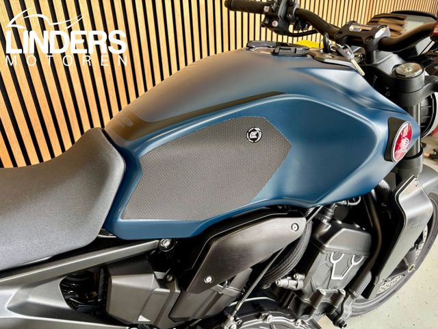 honda - cb-1000-r-black-edition