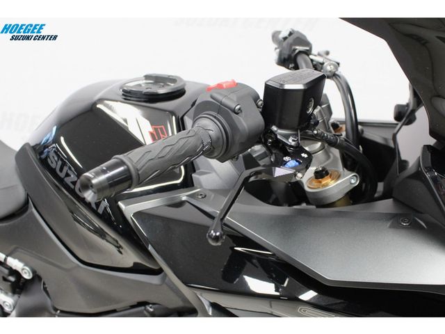 suzuki - gsx-s-1000-gt