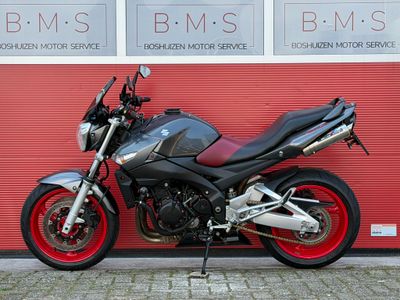 SUZUKI GSR 600 – foto 4