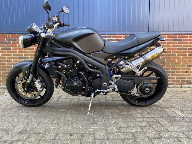 triumph - speed-triple-1050