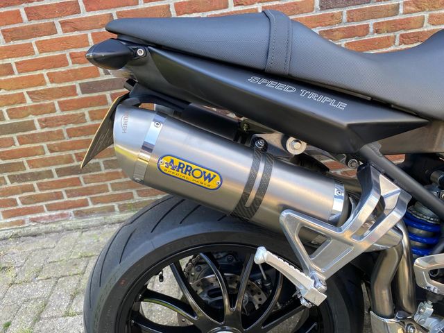 triumph - speed-triple-1050