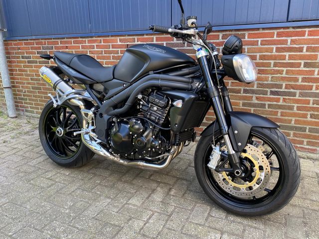 triumph - speed-triple-1050