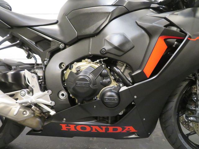 honda - cbr-1000-rr-fireblade