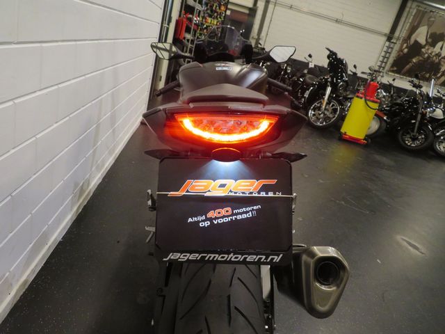 honda - cbr-1000-rr-fireblade