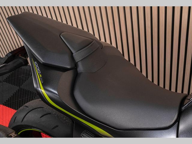 kawasaki - z1000-r