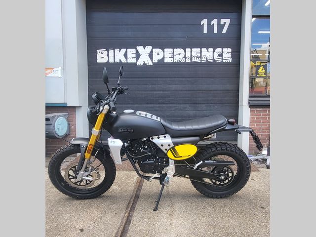 fantic - caballero-125-scrambler