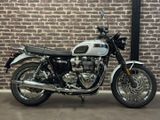 TRIUMPH BONNEVILLE  T 120