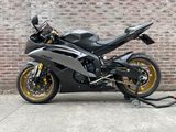 YAMAHA YZF R6