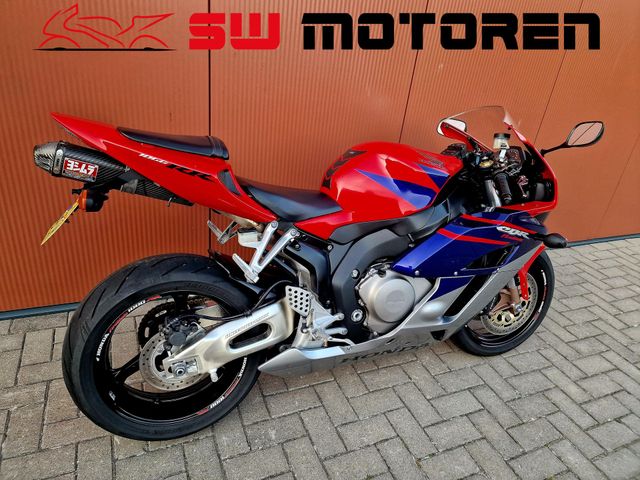 honda - cbr-1000-rr-fireblade