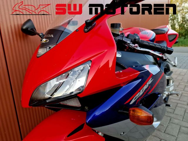 honda - cbr-1000-rr-fireblade