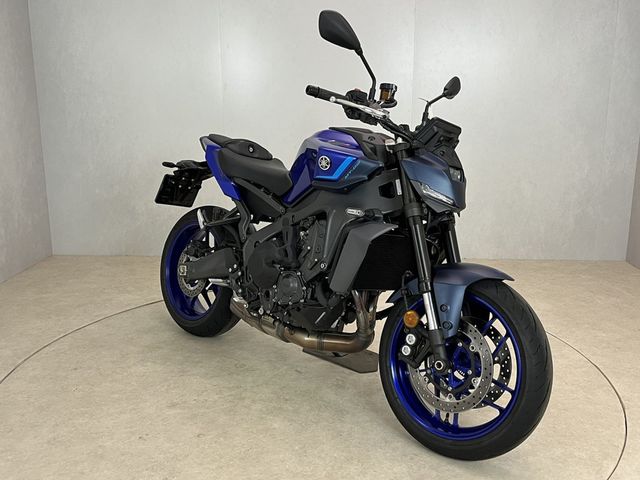 yamaha - mt-09-y-amt