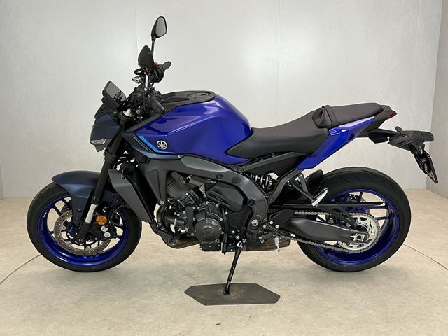 yamaha - mt-09-y-amt