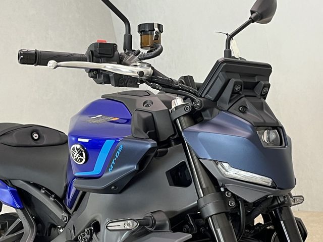 yamaha - mt-09-y-amt