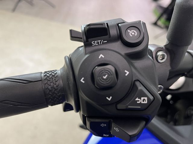 yamaha - mt-09-y-amt