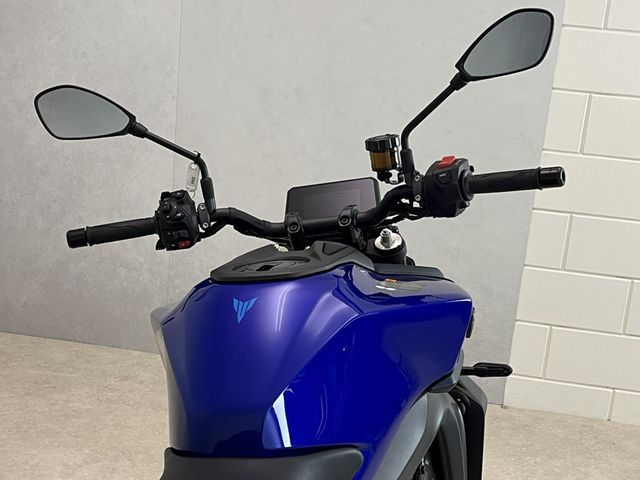 yamaha - mt-09-y-amt