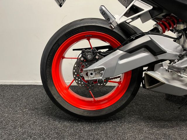 aprilia - tuono-660