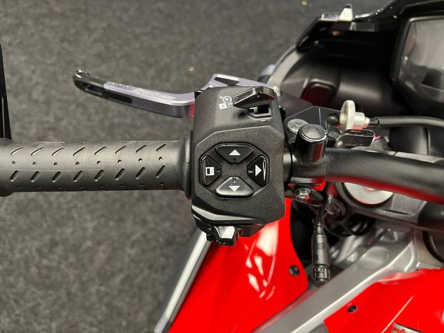 aprilia - tuono-660