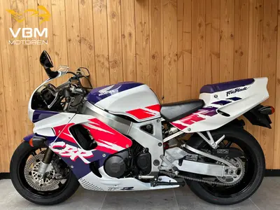 HONDA CBR 900 RR FIREBLADE – foto 4