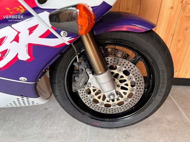 honda - cbr-900-rr-fireblade
