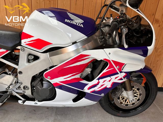 honda - cbr-900-rr-fireblade