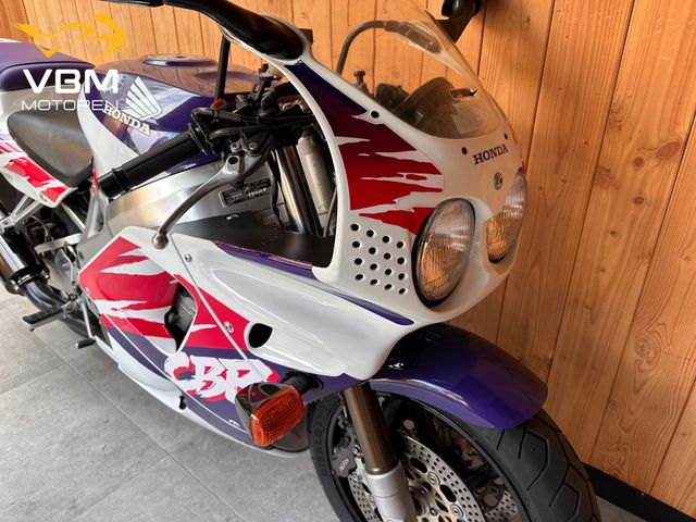 honda - cbr-900-rr-fireblade