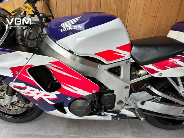 honda - cbr-900-rr-fireblade