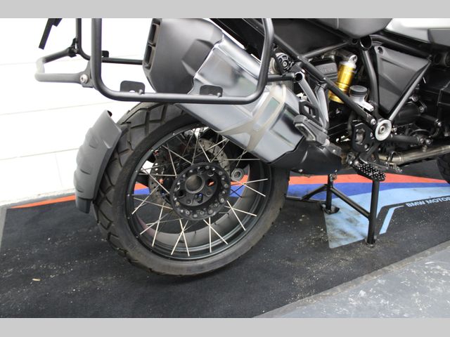bmw - r-1200-gs-lc-adventure