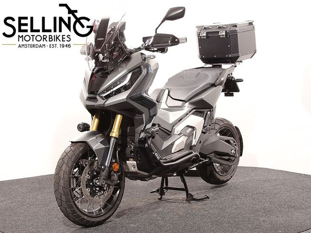 honda - x-adv