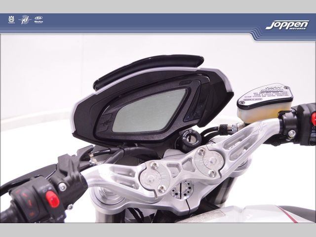 mv-agusta - dragster-800