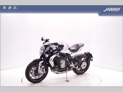 MV AGUSTA DRAGSTER 800 – foto 4