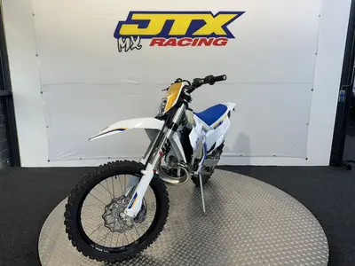 HUSQVARNA TE 300 HERITAGE – foto 3