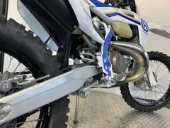 Husqvarna TE 300 Heritage 2023 occasion – foto 10 van 15