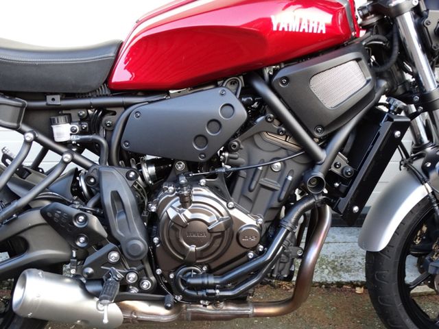 yamaha - xsr-700-abs
