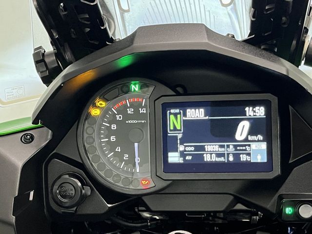 kawasaki - versys-1000-se-tourer