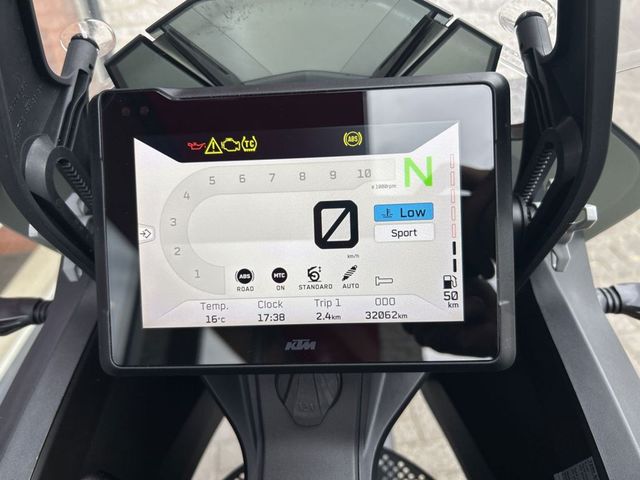 ktm - 1290-super-adventure-s