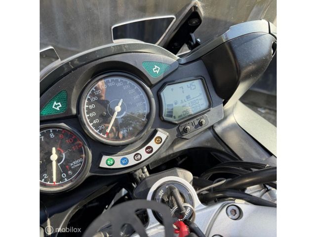 yamaha - fjr-1300