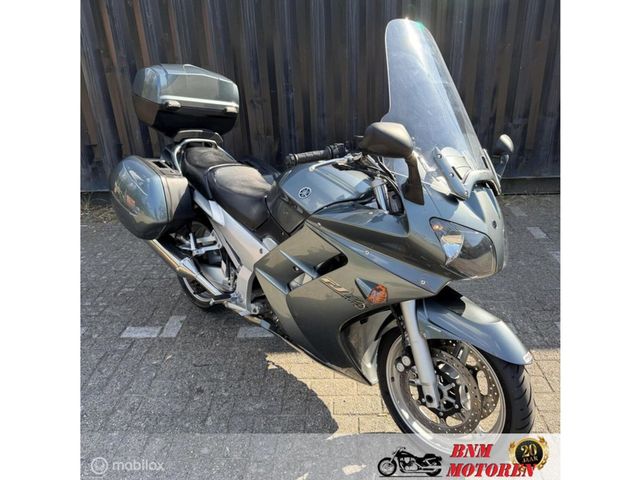 yamaha - fjr-1300