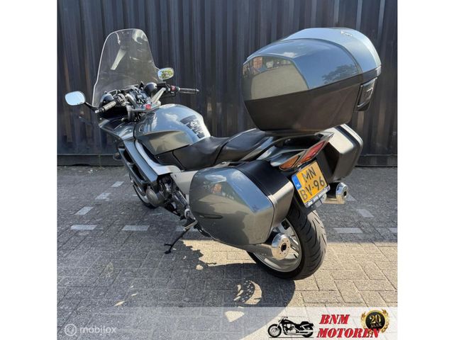 yamaha - fjr-1300