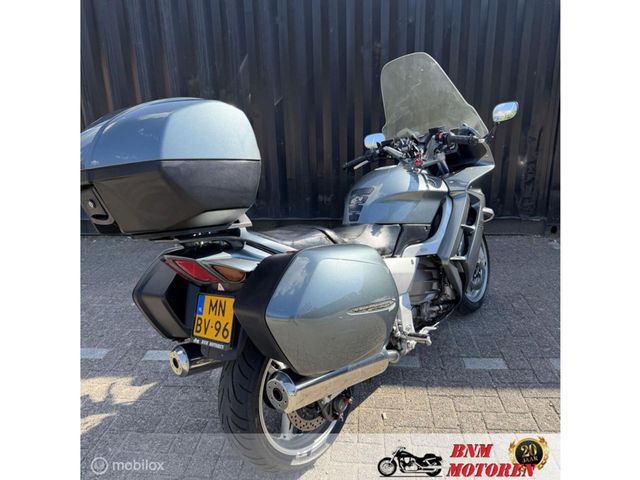yamaha - fjr-1300