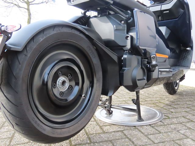 bmw - ce-04