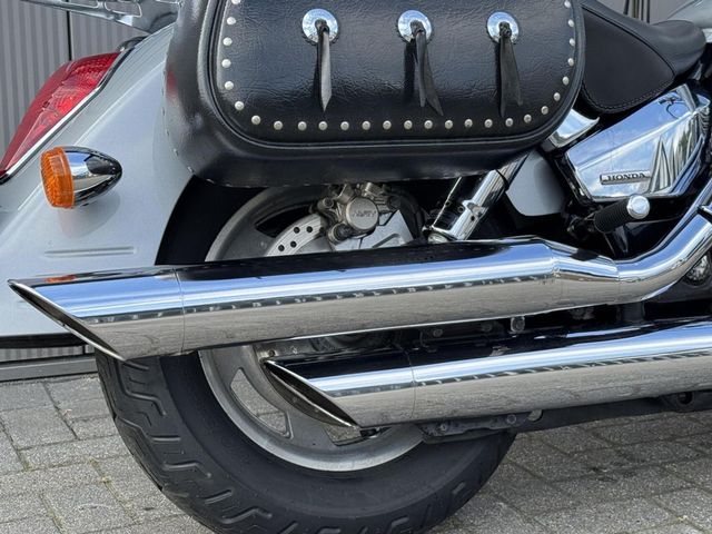 honda - vtx-1300-retro