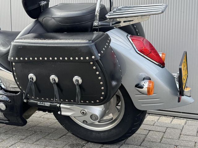 honda - vtx-1300-retro