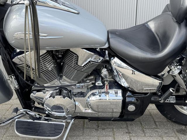 honda - vtx-1300-retro