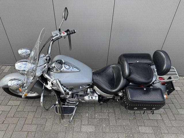 honda - vtx-1300-retro