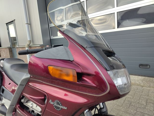 honda - st-1100-pan-european