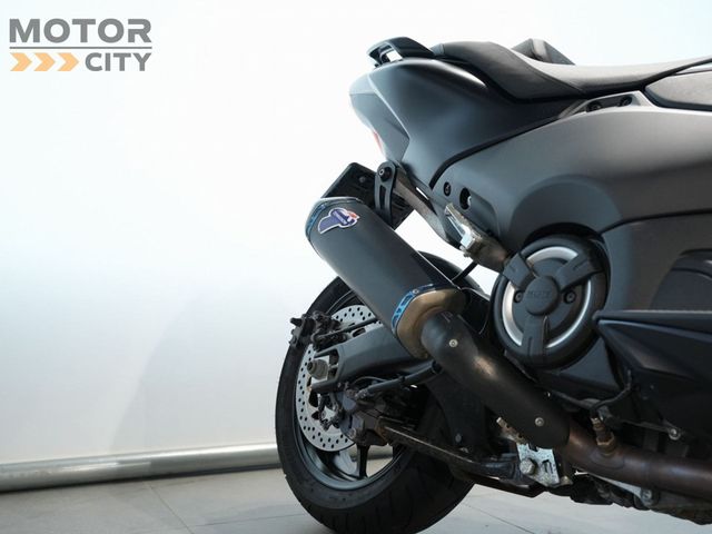yamaha - tmax-560