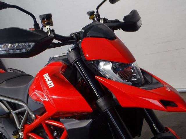 ducati - hypermotard-950