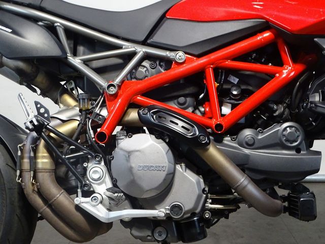 ducati - hypermotard-950